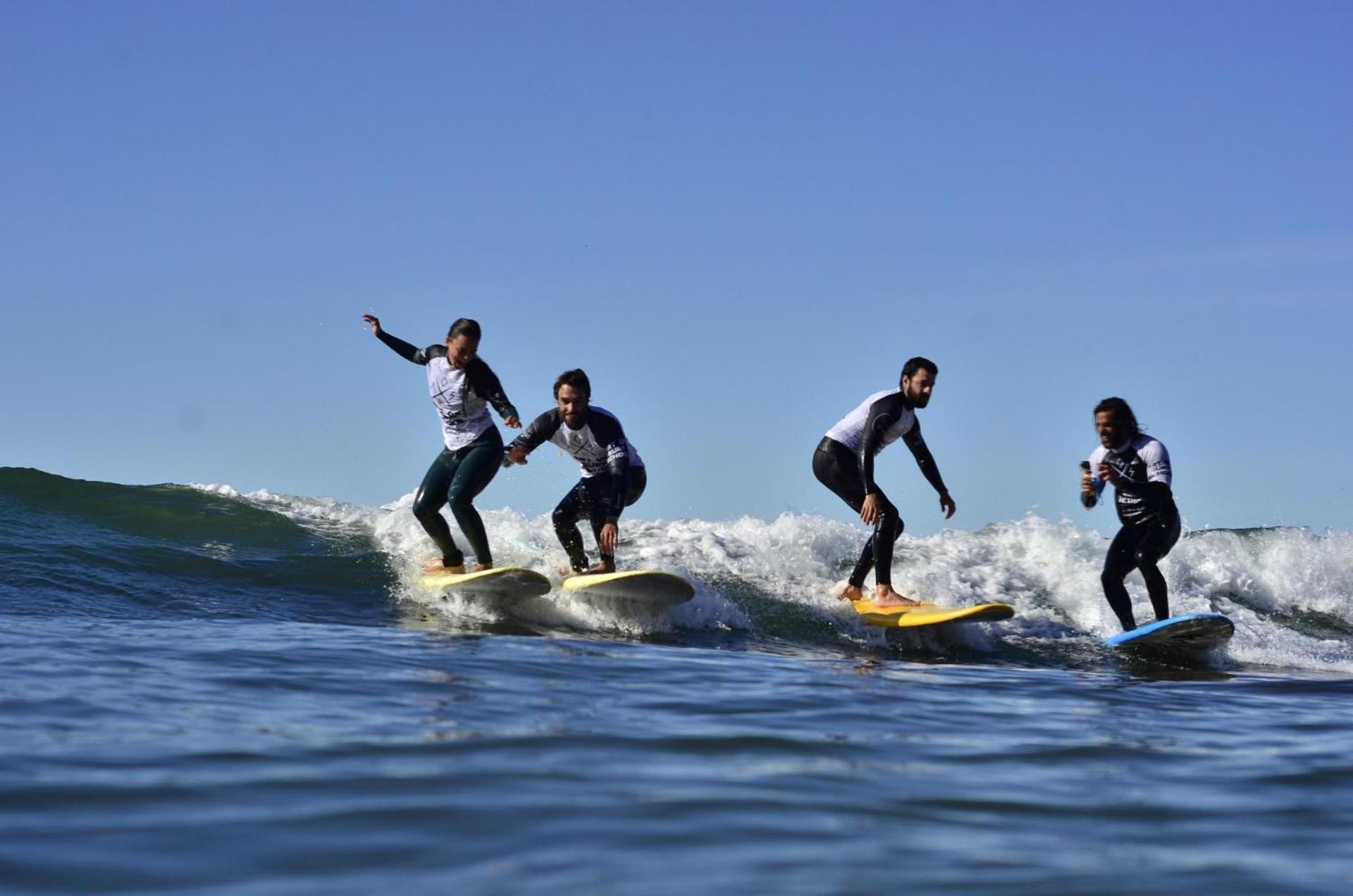 Turismo Do Seculo Hotel Estoril Exterior photo Surfers at the 2011 World Surf League
