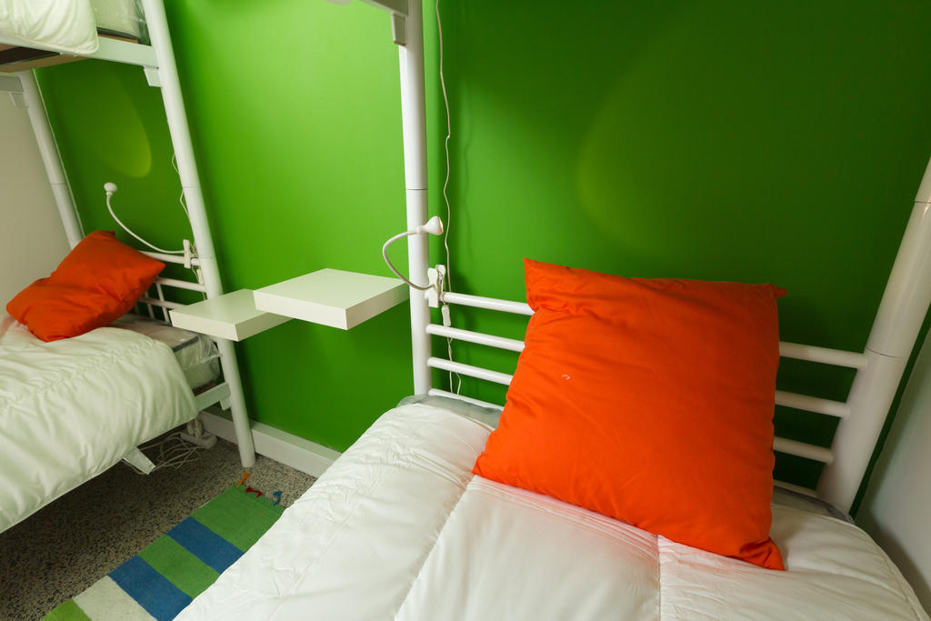 Turismo Do Seculo Hotel Estoril Room photo A typical room at the hostel